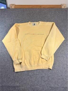 Vintage Martha’s Vineyard Crewneck Sweatshirt Large Yellow Spellout Classic